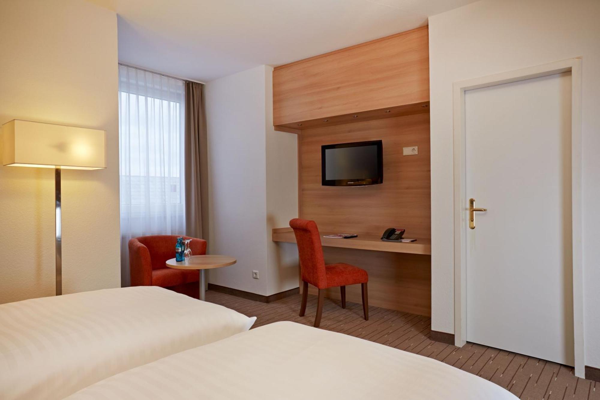 H+ Hotel Wiesbaden Niedernhausen Bilik gambar
